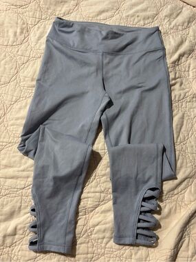 Women’s small leggings